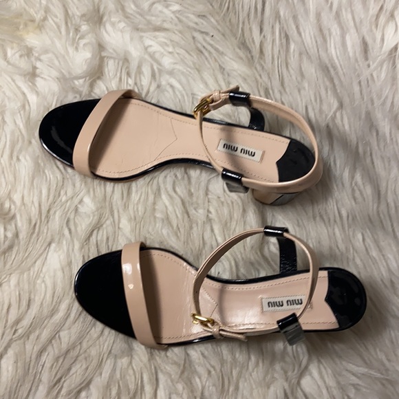 Like new Miu Miu Patent Leather Two tone block heel sandals - Picture 3 of 10